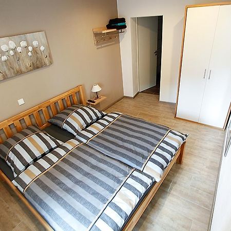 Jg-Haus Ferienwohnungen Булай Стая снимка